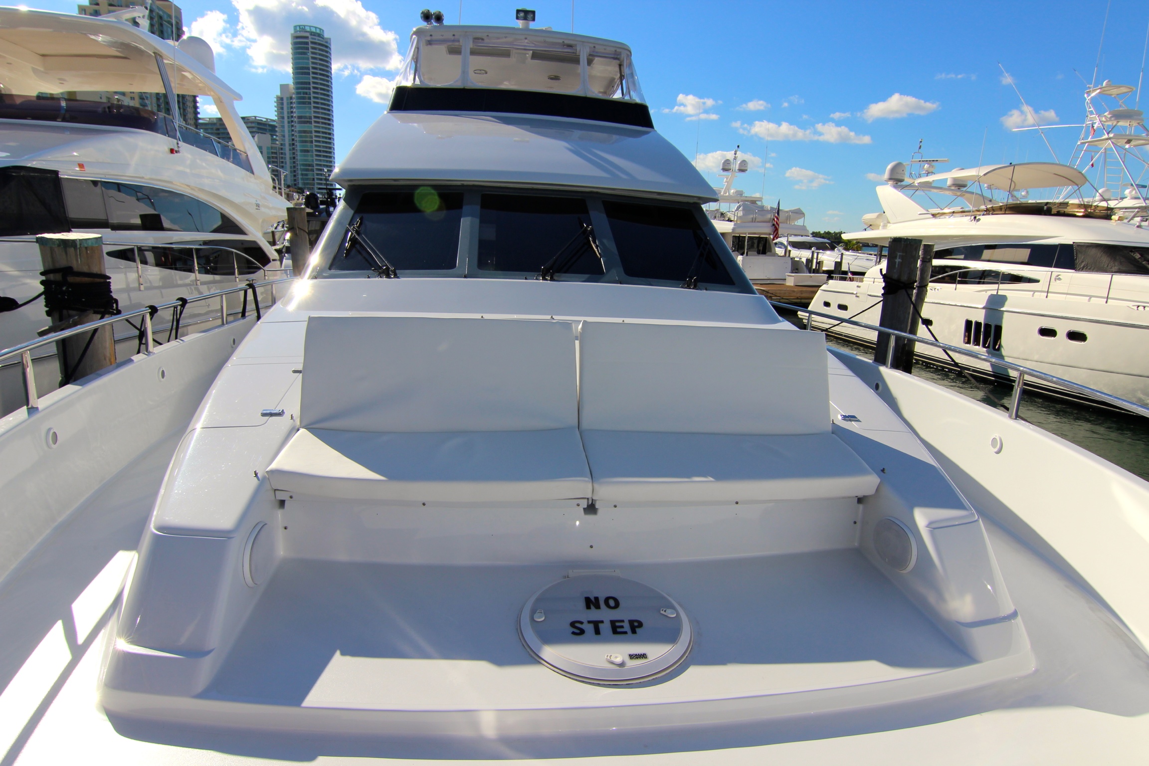 Lazzara 76 PLAN B - Sunpad.jpg