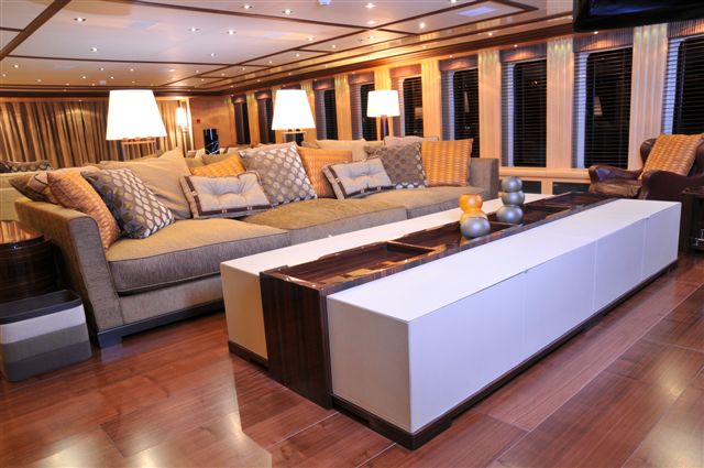 Leo Fun - Main Saloon.jpg