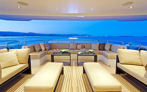 Luxury Charter Yacht MANIFIQ Aft deck 2.jpg
