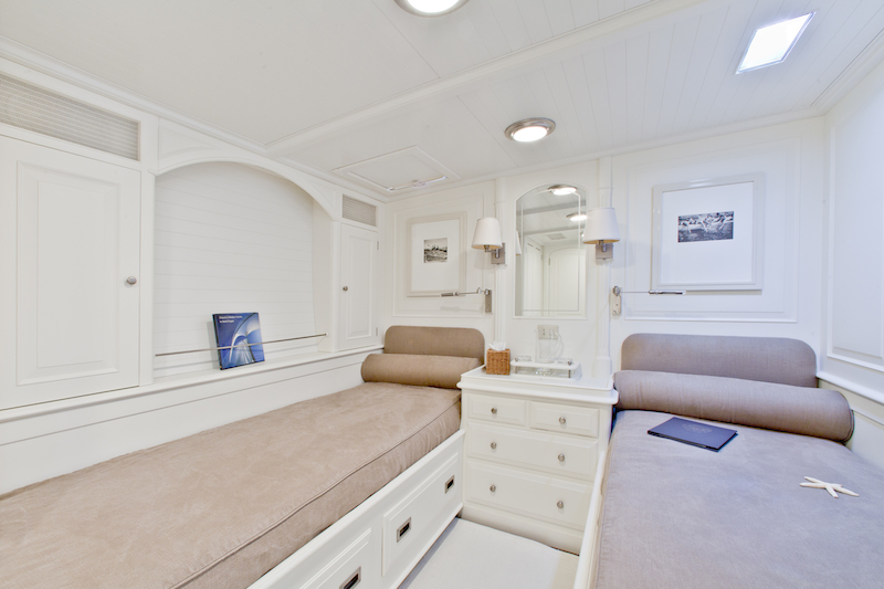 Luxury sailing yacht MARY CHA III - twin cabin.jpg