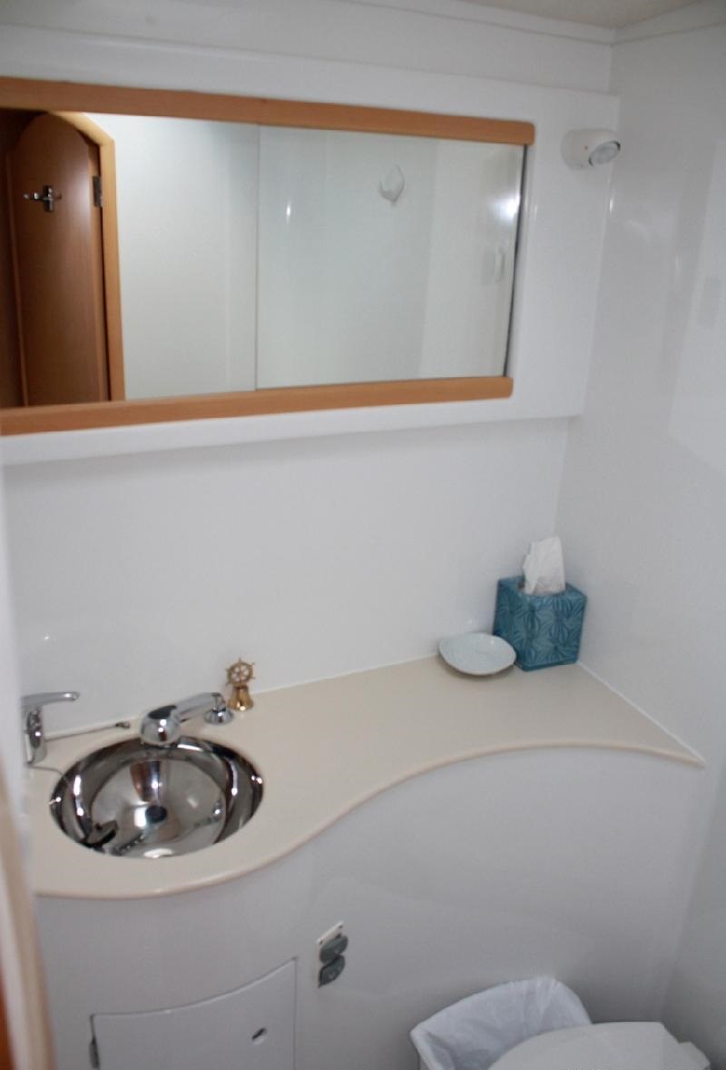 MA HA - Ensuite.jpg