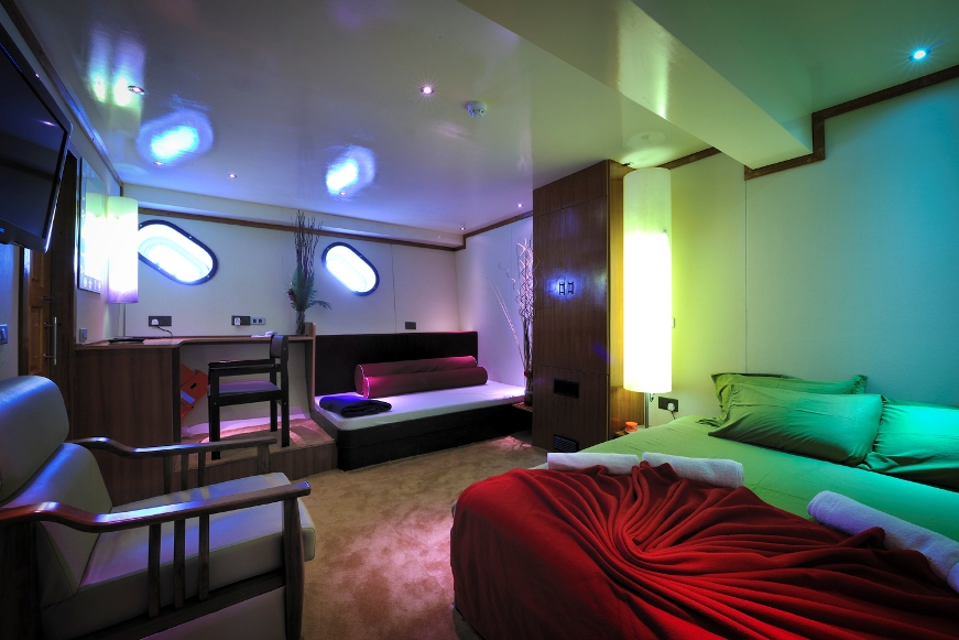 MALDIVE MOSAIQUE Cabin.jpg