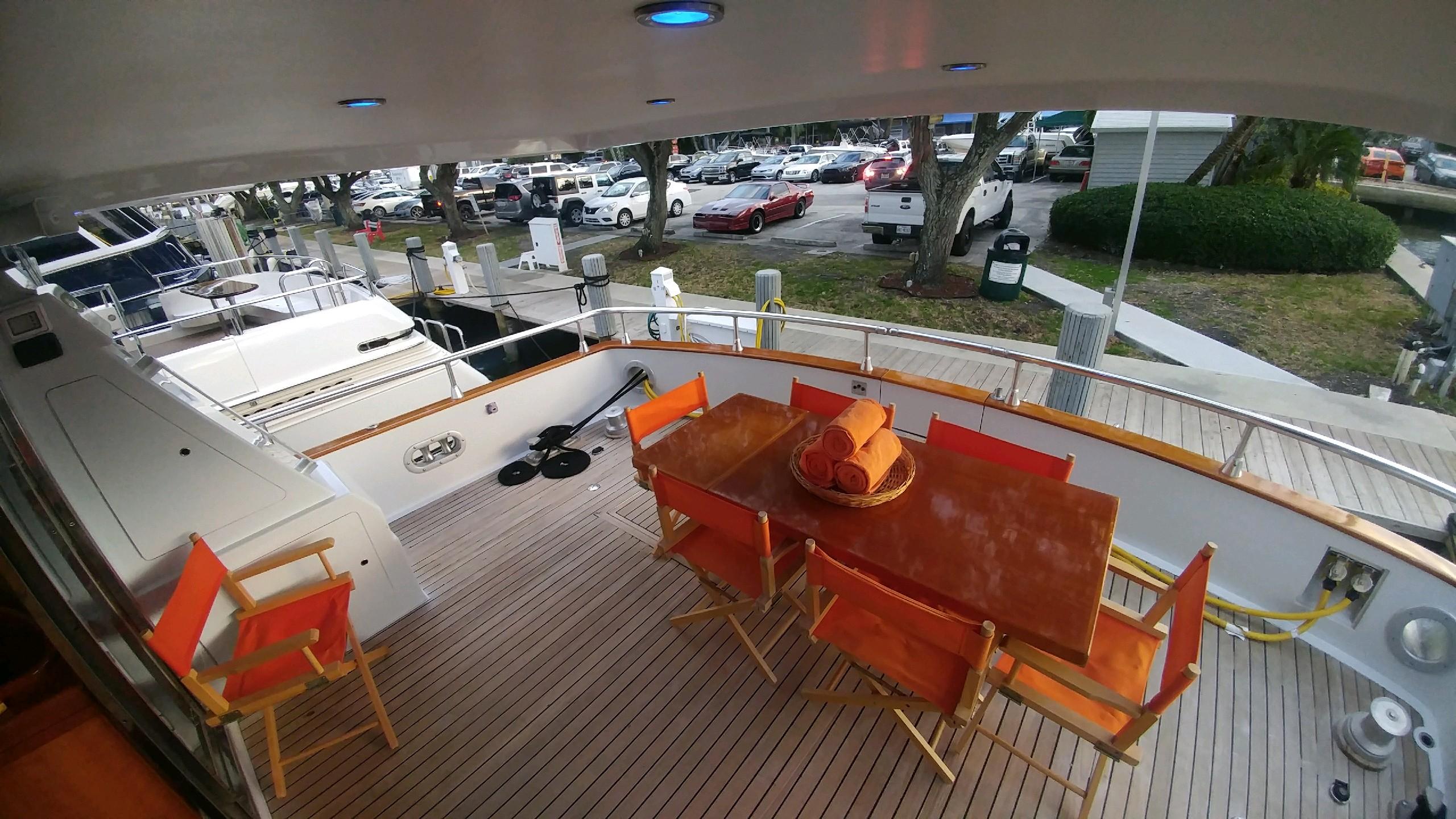 MIS MOONDANCE - Aft deck.jpg