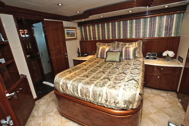 MISSY B II - VIP Cabin.jpg