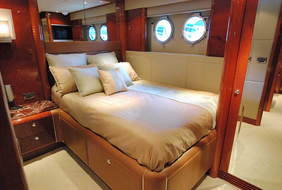 MOKSHA - Guest double cabin.jpg