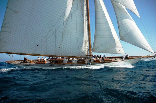 MOONBEAM IV - Main.jpg