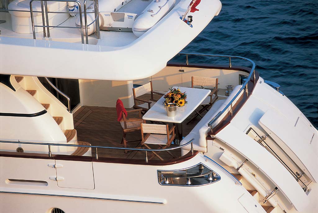 MOTOR YACHT IRIS - Aft deck.jpg