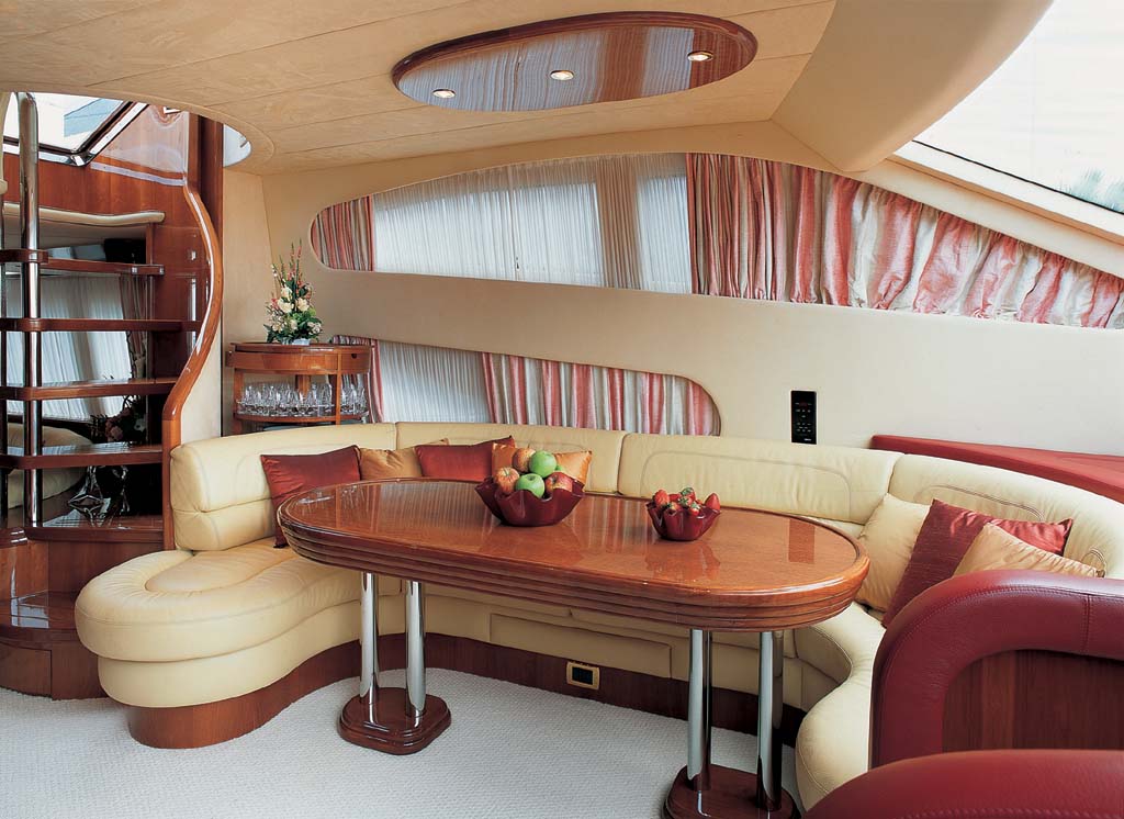 MOTOR YACHT IRIS - Formal dining.jpg
