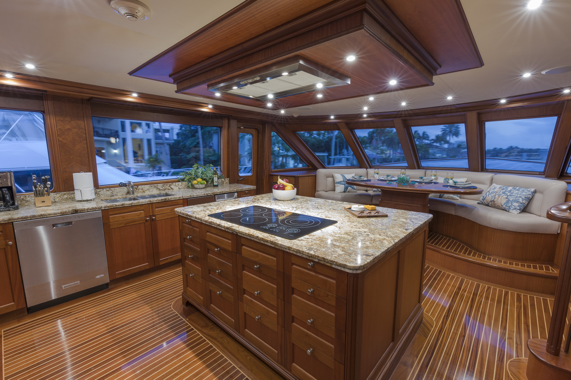 MY ANNDRIANNA - Country galley.jpg