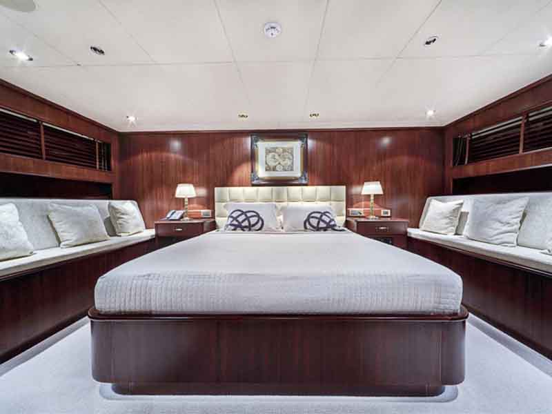 MY ARIONAS - VIP lower deck.jpg