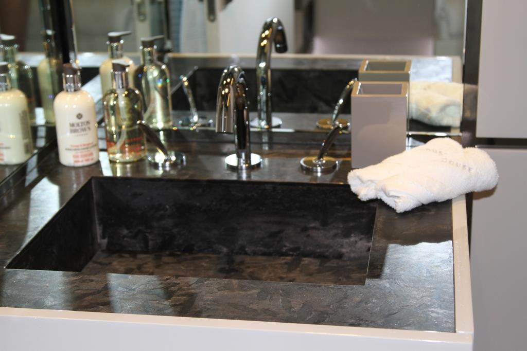 MY BEACHOUSE - Ensuite detail.jpg