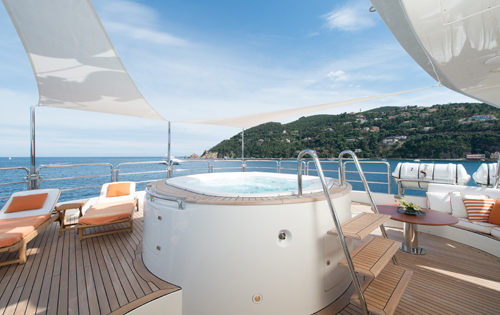 MY BLUE VISION - Jacuzzi.jpg