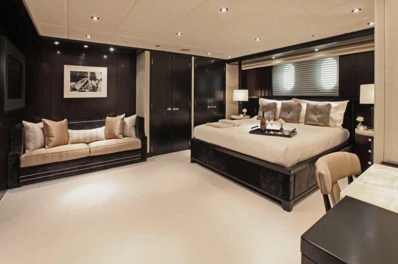 MY CARPE DIEM - VIP king cabin.jpg