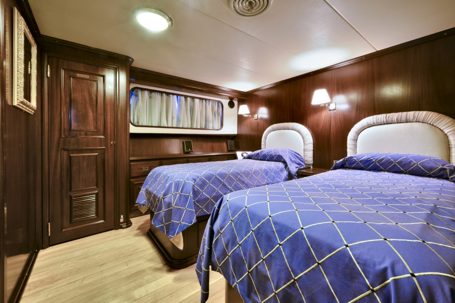 MY COMMITMENT - Guest twin cabin.jpg