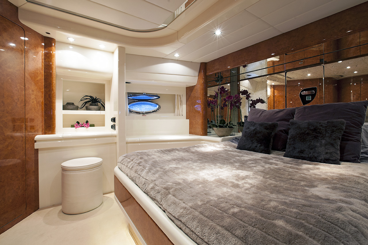 MY DIONE DUE - Master cabin 2.jpg