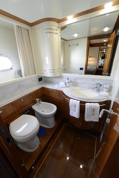 MY LADY - Ensuite.JPG