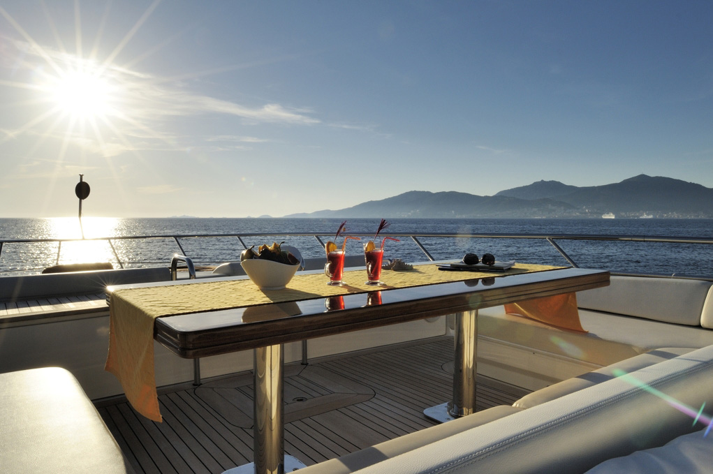 MY LEONARDO - Foredeck dining.jpg