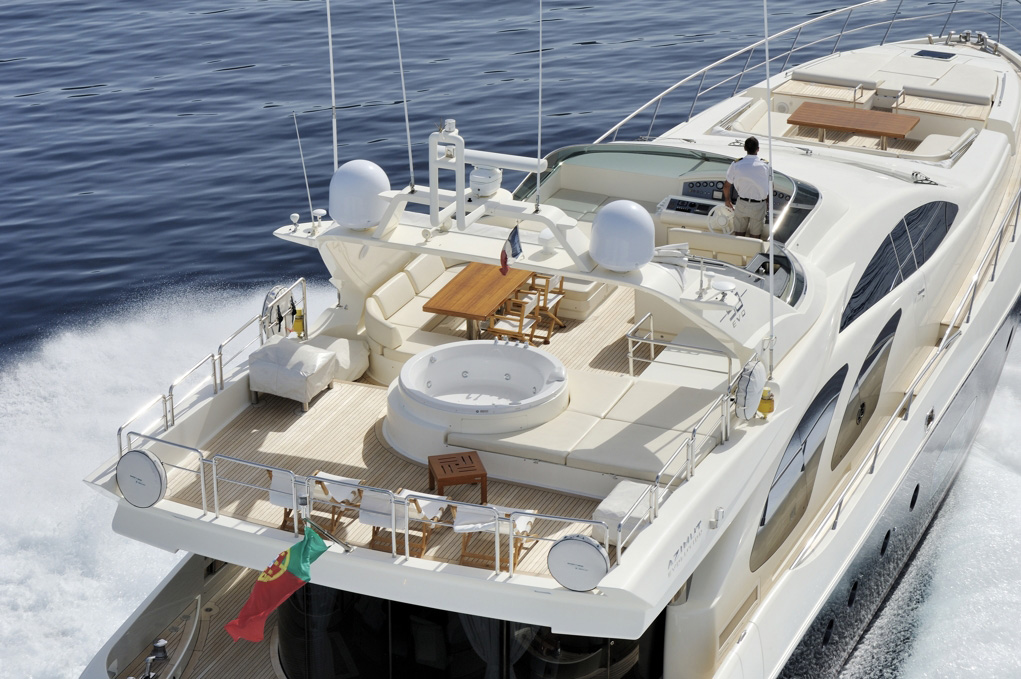 MY LEONARDO - Sundeck.jpg