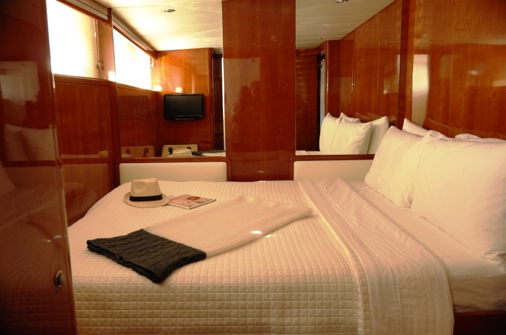 MY MOONRAKER - Guest double cabin.jpg