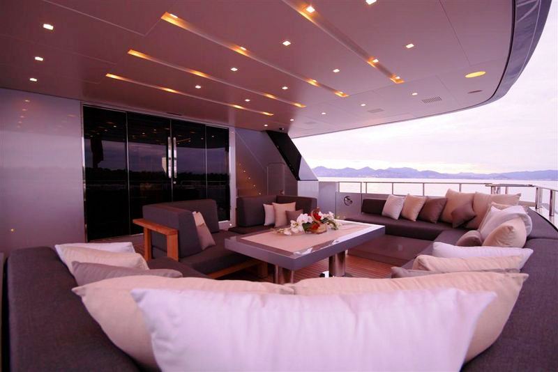 MY ONYX - Aft Deck.jpg