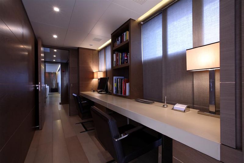 MY ONYX - Owners Study.jpg