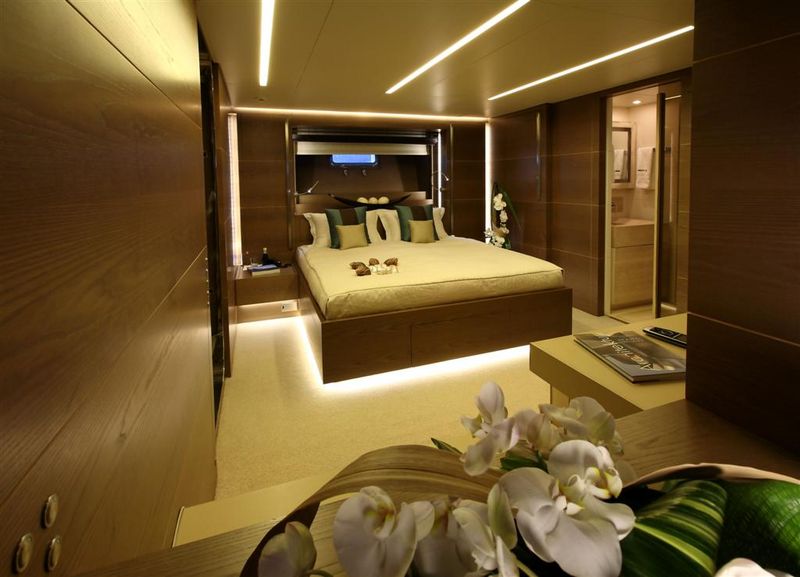 MY ONYX - VIP Cabin.jpg