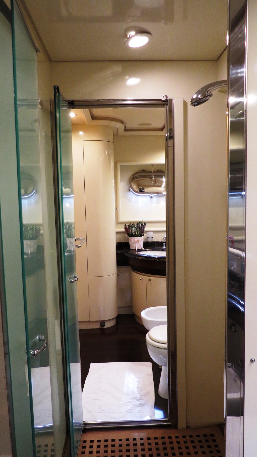 MY SANTA LUCIA FAST - Ensuite.jpg