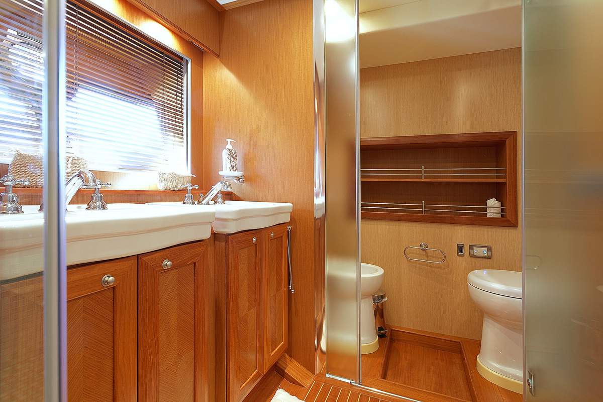 MY SEA PASSION - Guest ensuite.jpg