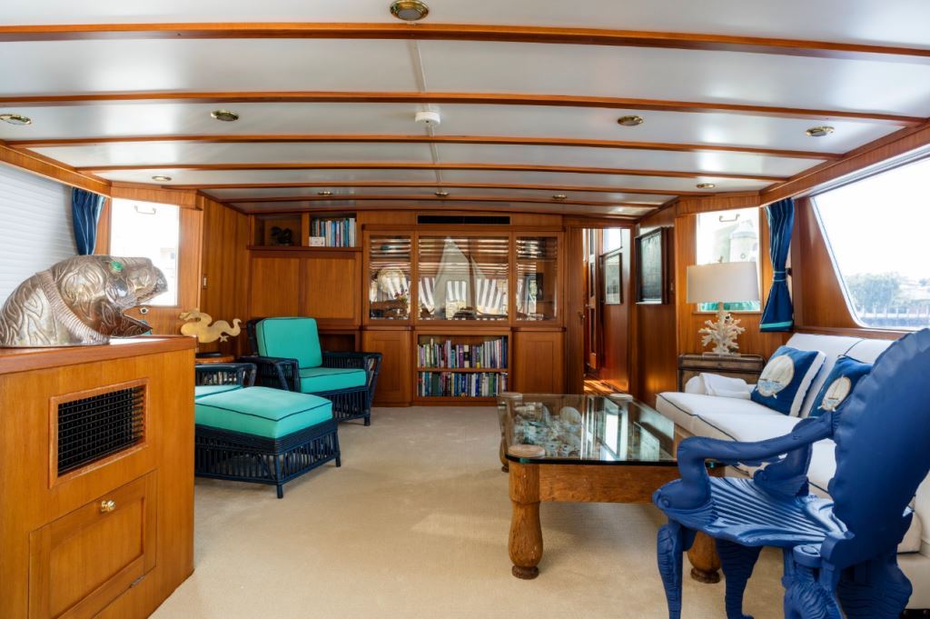 MY SEAFARI - Salon view.jpg