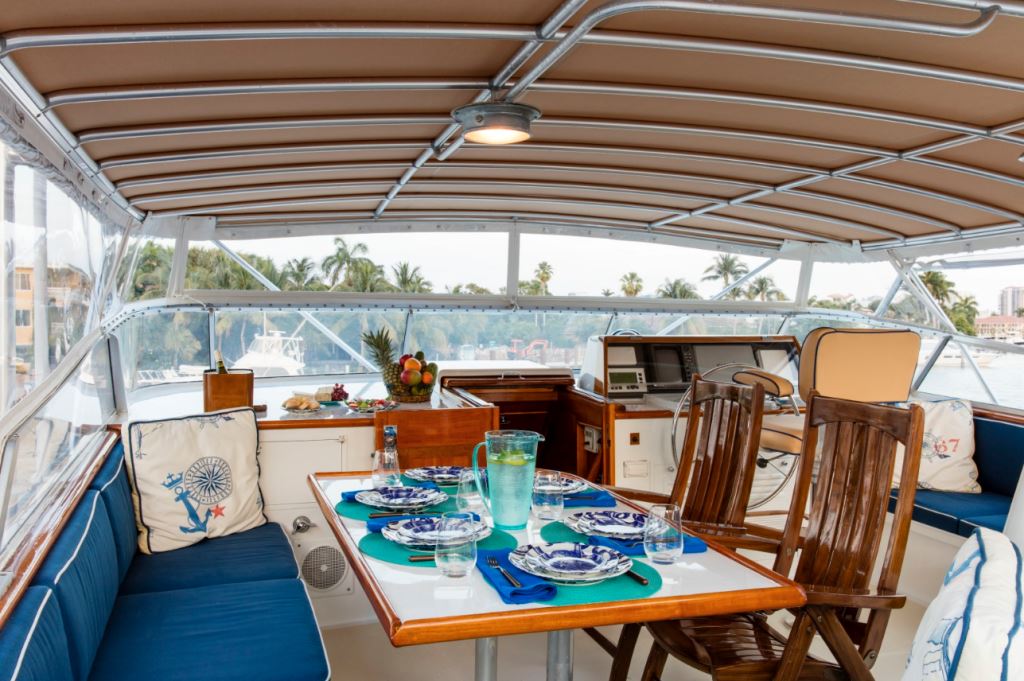 MY SEAFARI - Upper deck dining.jpg