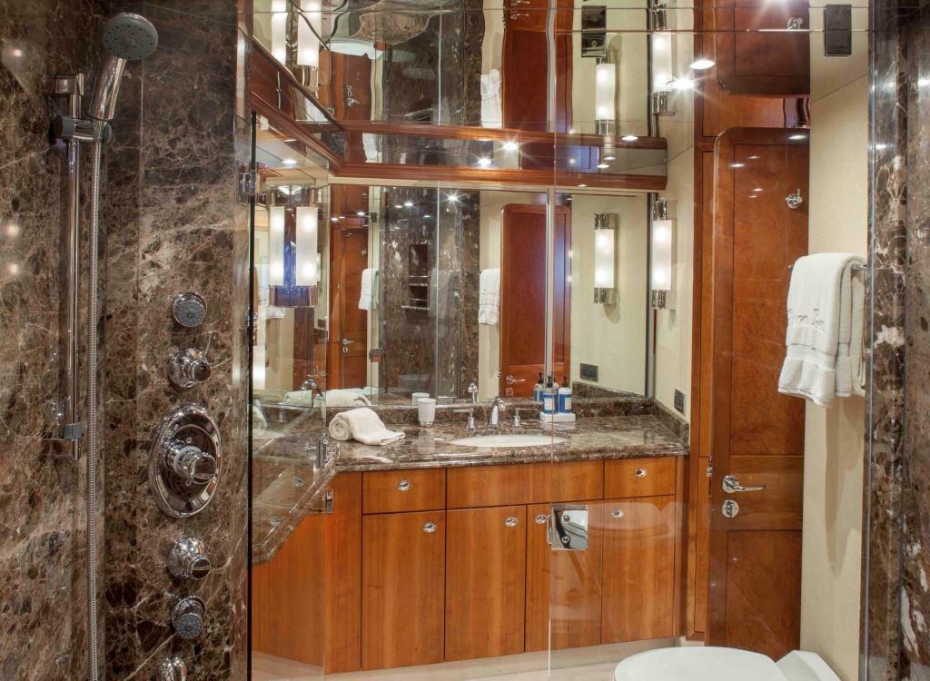 MY SHARON LEE - Master bath.jpg