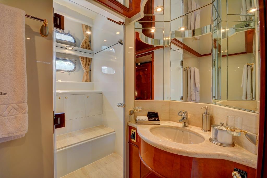MY SIXTY SIX - VIP ensuite.jpg