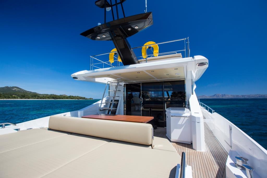 MY TOFFEE CRISP - Aft deck sunpad.jpg