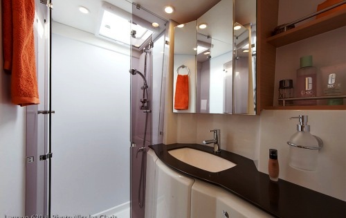 Maevie -  Bathroom.jpg