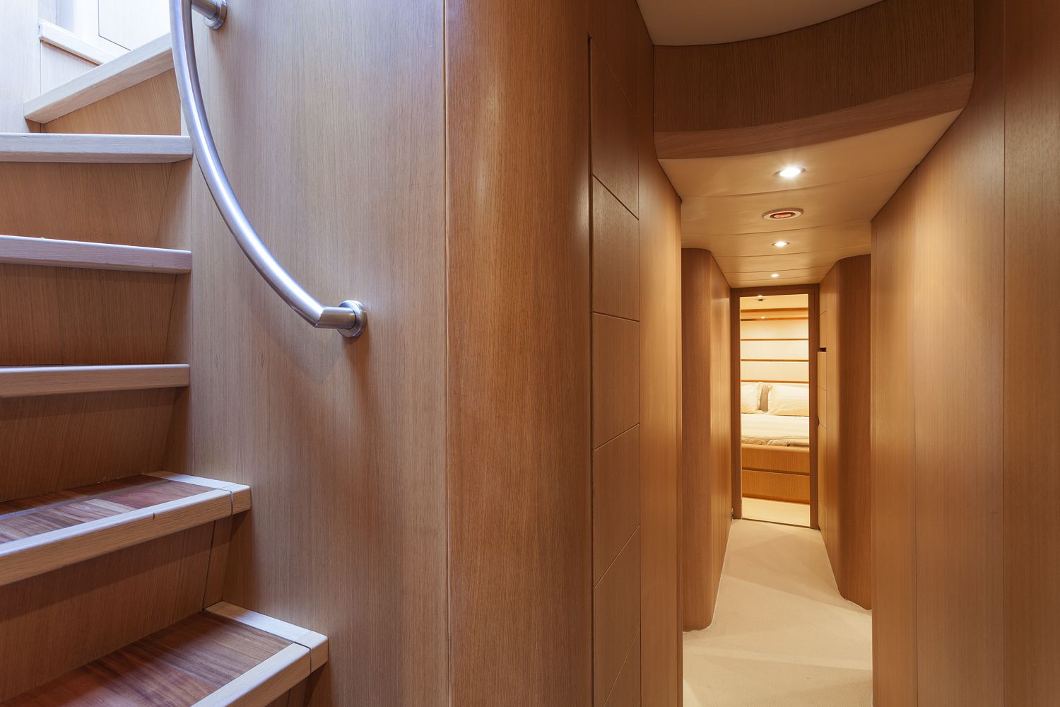 Maiora Yacht SANDS 1 -  Stairs.jpg