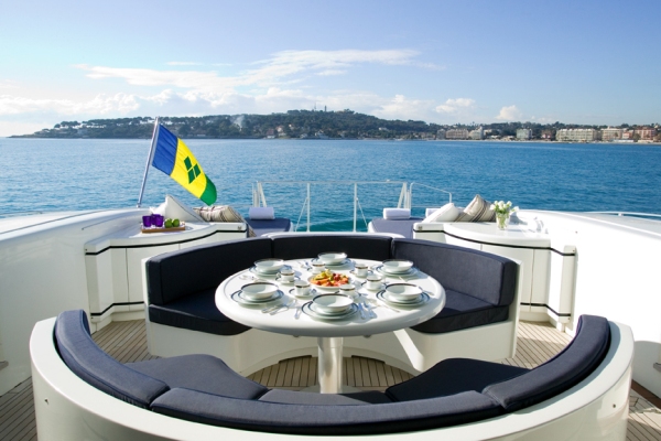 Mangusta 108 FOUR FRIENDS -  Al fresco Dining.jpg