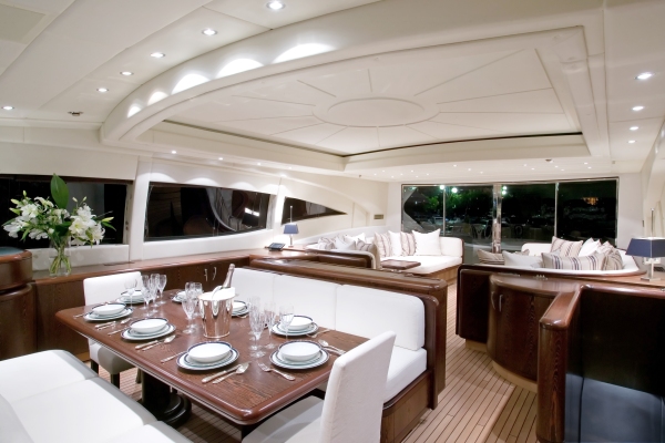 Mangusta 108 FOUR FRIENDS -  Dining).jpg