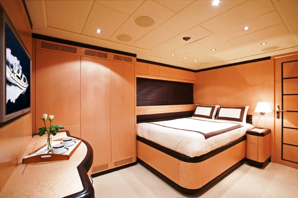 Mangusta 108 FOUR FRIENDS -  Double Cabin.jpg