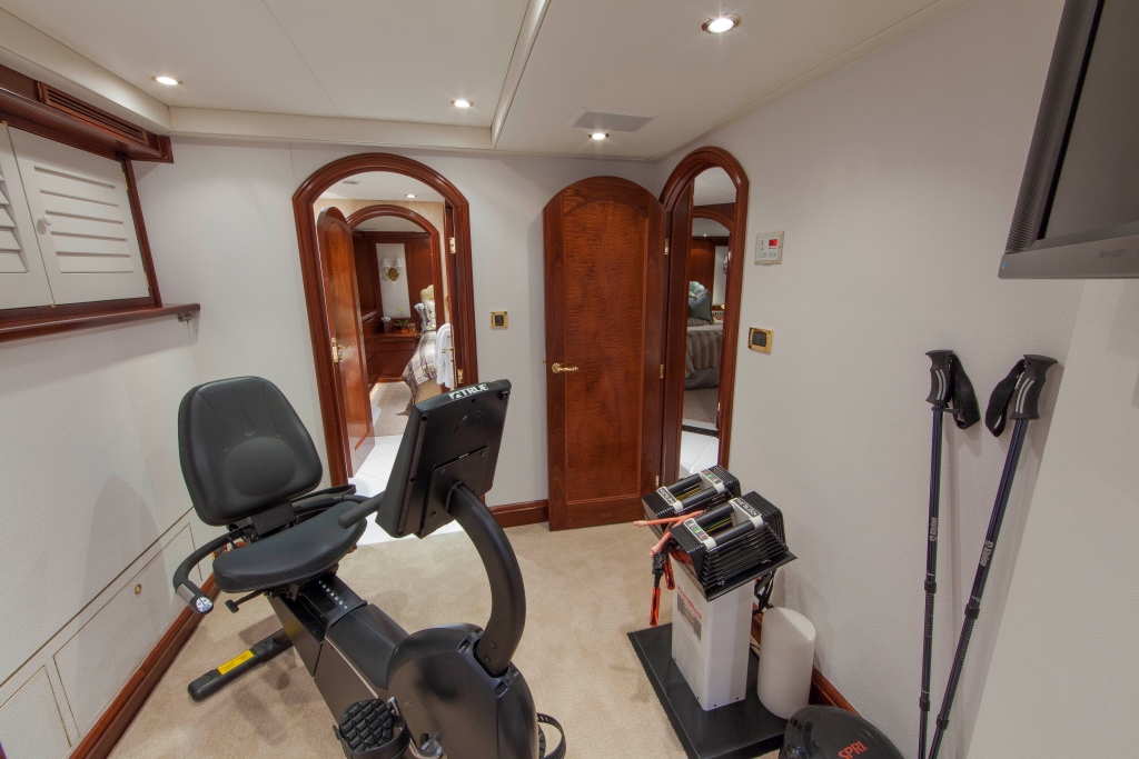 Motor Yacht ASPEN ALTERNATIVE - Gym.jpg