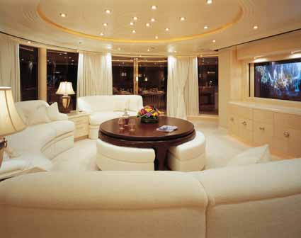 Motor Yacht CAPRI - Skylounge.jpg
