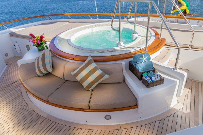 Motor Yacht GRAVITAS -  Sundeck Jacuzzi.jpg