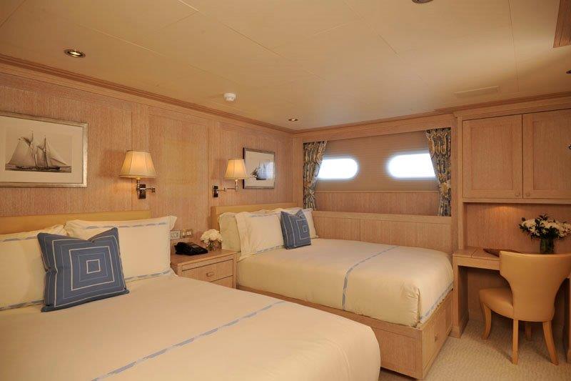 Motor Yacht GRAVITAS -  Twin cabin.jpg
