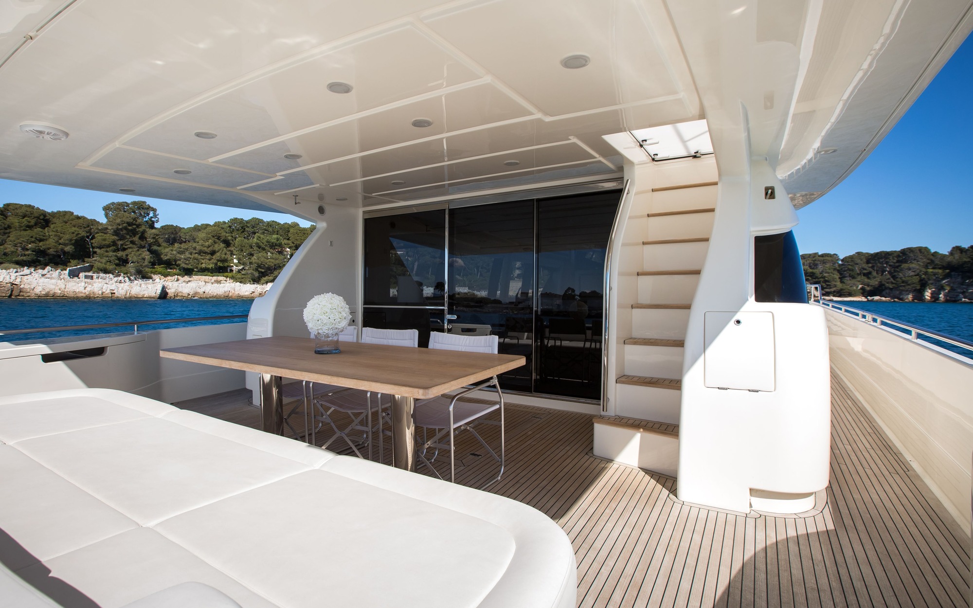 Motor Yacht IGELE - Aft deck.jpg