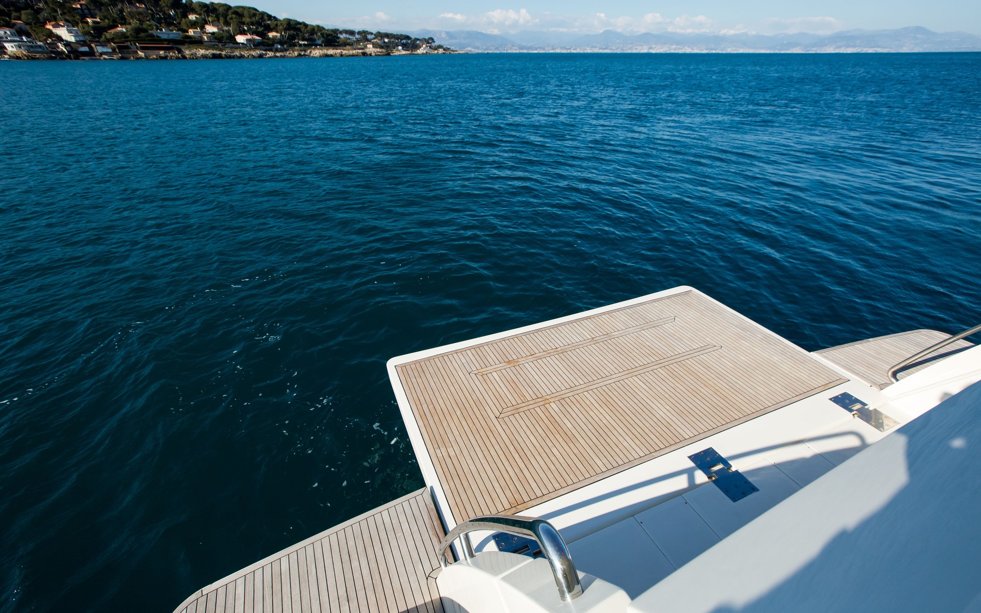 Motor Yacht IGELE - Swim platform.jpg