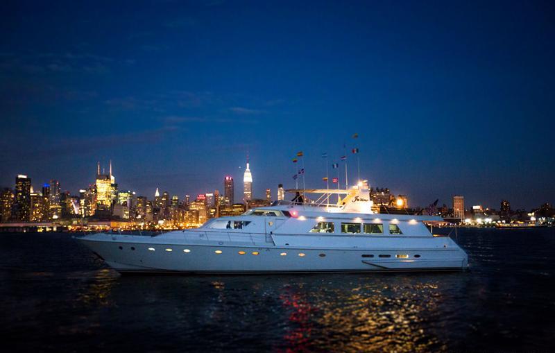 Motor Yacht JUSTINE -  Profile.jpg