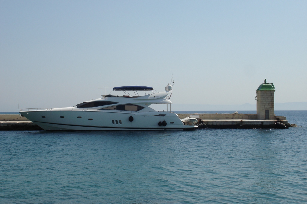 Motor Yacht LUCKY BEAR -  At the Quay.jpg