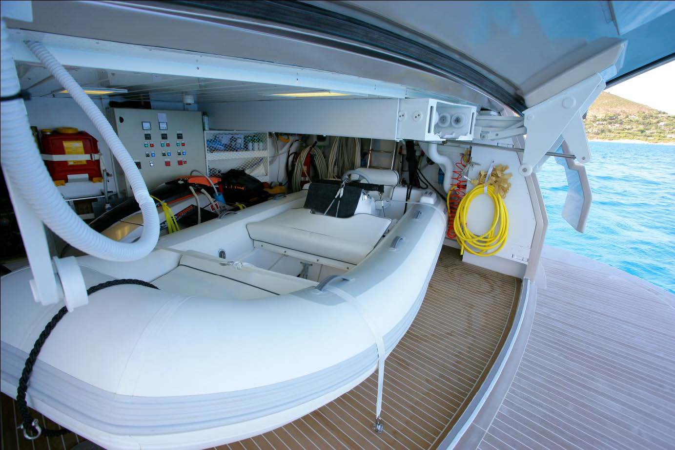 Motor Yacht LUMAR - 020.jpg