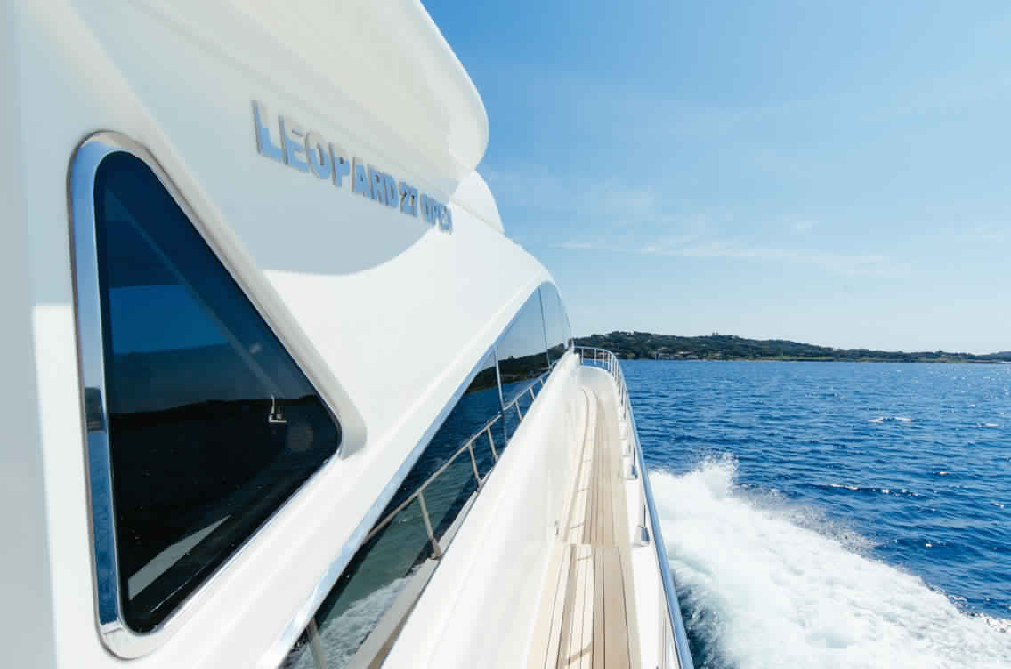 Motor Yacht NAISCA IV - 003.jpg