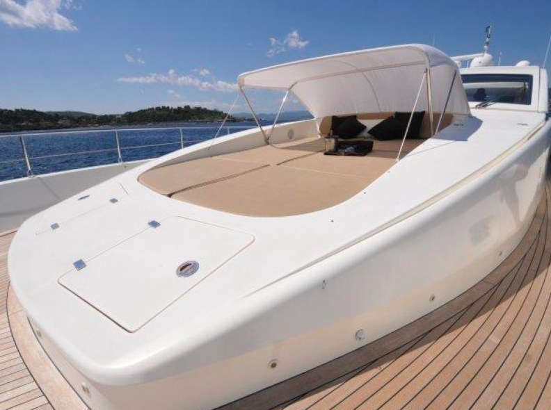 Motor Yacht NAISCA IV - 004.png