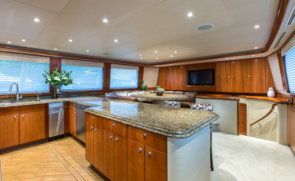 Motor Yacht OASIS - Country galley.jpg